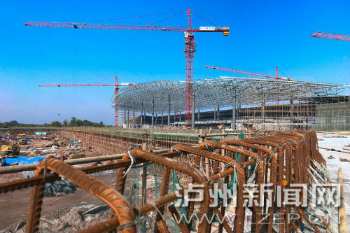 州云龍機(jī)場正全速推進(jìn)建設(shè)，確保7月1日前投入運(yùn)行。 瀘州日報(bào)記者 牟科 攝3